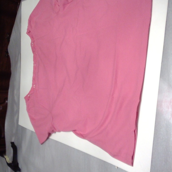 Women's shorts and t-shirt - Picture 3 of 6